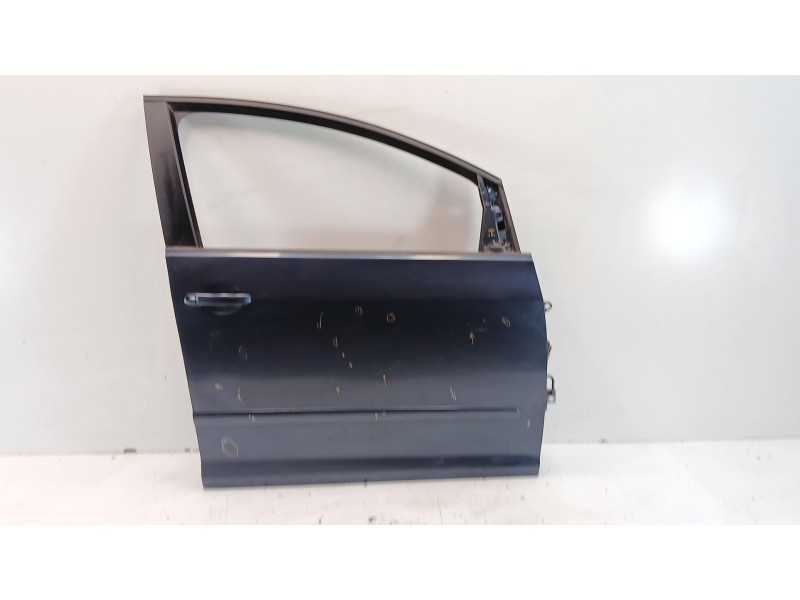 Recambio de puerta delantera derecha para volkswagen golf plus v (5m1, 521) 1.9 tdi referencia OEM IAM 5M0831106E  