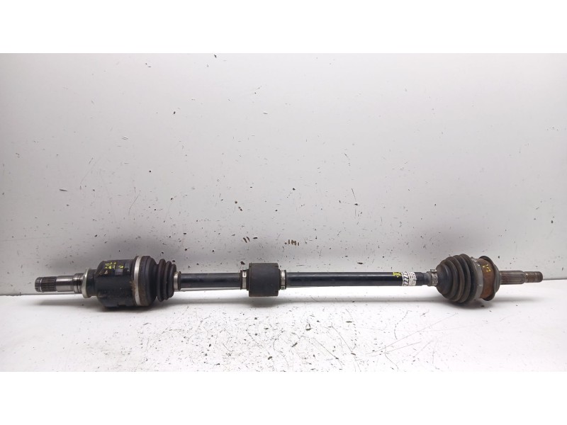 Recambio de transmision delantera derecha para toyota yaris hybrid active referencia OEM IAM 434100d660  