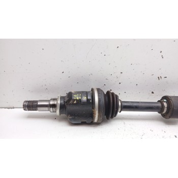 Recambio de transmision delantera derecha para toyota yaris hybrid active referencia OEM IAM 434100d660  