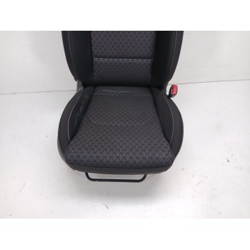 Recambio de juego asientos completo para kia ceed drive referencia OEM IAM  MIXTOS REGULACION MANUAL