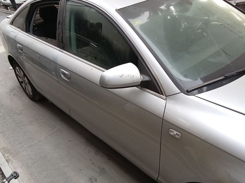 Recambio de puerta delantera derecha para audi a6 c6 (4f2) 2.0 tdi referencia OEM IAM 4F0831052F  