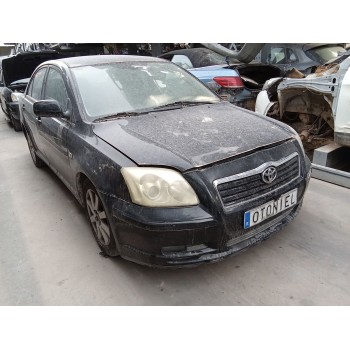 toyota avensis (_t25_) del año 2003