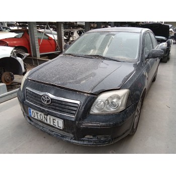 toyota avensis (_t25_) del año 2003