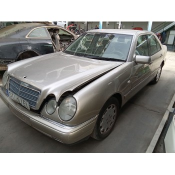 mercedes-benz clase e (w210) del año 1996