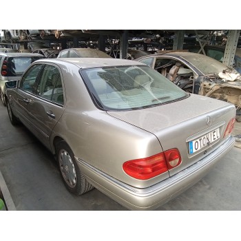 mercedes-benz clase e (w210) del año 1996