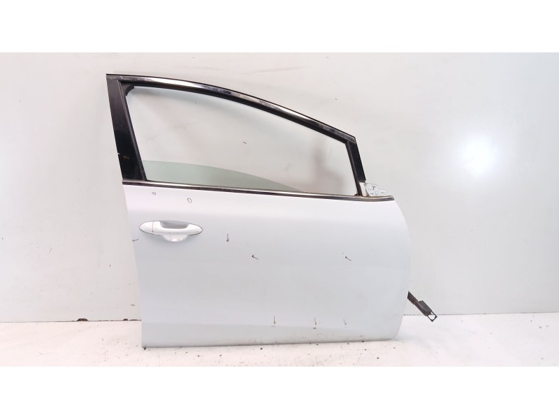Recambio de puerta delantera derecha para kia cee´d (jd) 1.4 crdi 90 referencia OEM IAM 76004A2000  