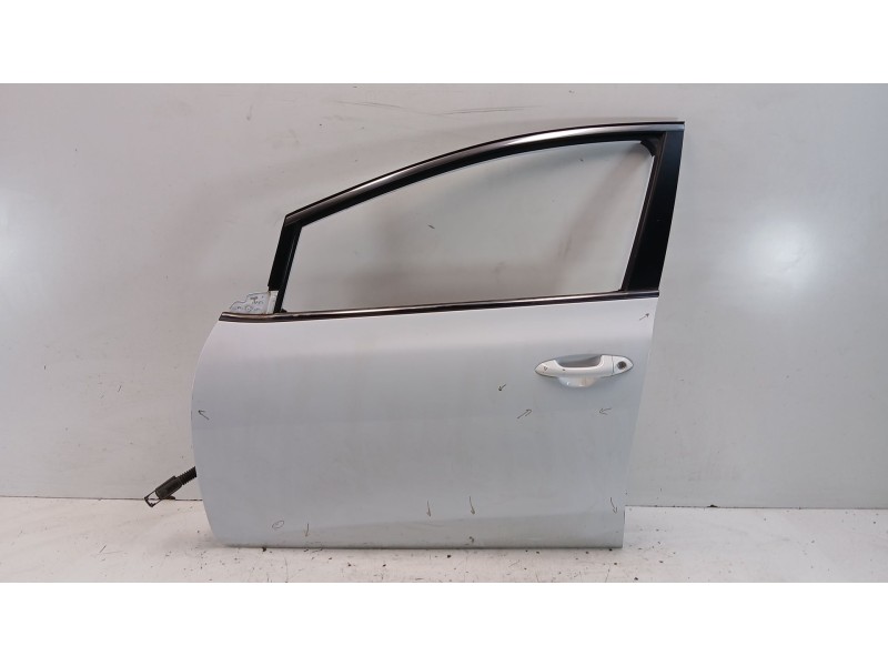 Recambio de puerta delantera izquierda para kia cee´d (jd) 1.4 crdi 90 referencia OEM IAM 76003A2000  