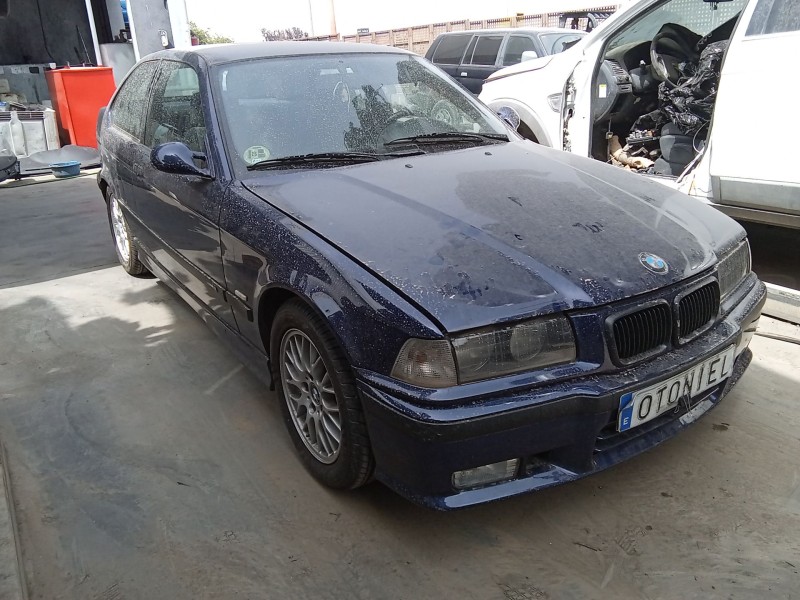 bmw 3 compact (e36) del año 2000