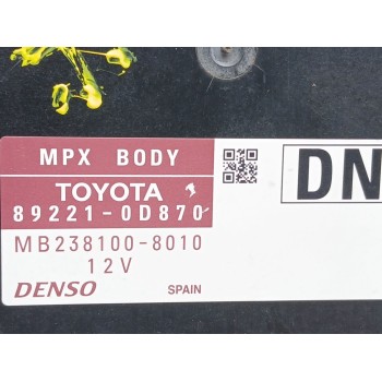 Recambio de caja reles / fusibles para toyota yaris hybrid active referencia OEM IAM 892210d870 8273052k40 mb381008010