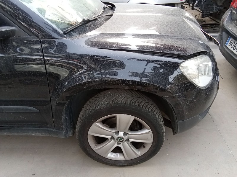 Recambio de aleta delantera derecha para skoda yeti (5l) 2.0 tdi referencia OEM IAM 5L0821022  
