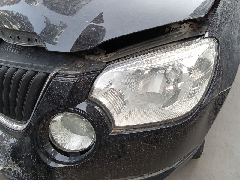 Recambio de faro izquierdo para skoda yeti (5l) 2.0 tdi referencia OEM IAM 5L1941017  