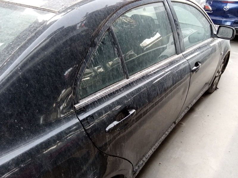 Recambio de puerta trasera derecha para toyota avensis (_t25_) 2.0 d-4d (cdt250_) referencia OEM IAM 6700305110  