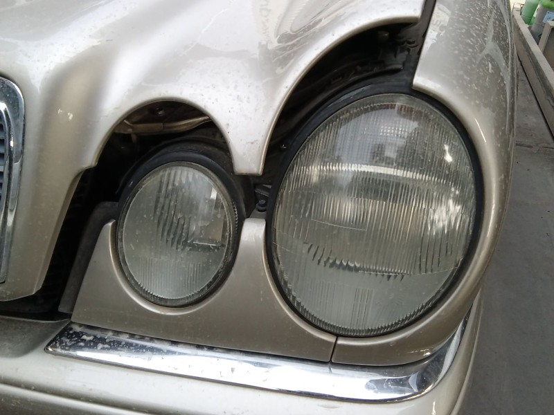 Recambio de faro izquierdo para mercedes-benz clase e (w210) e 300 turbo-d (210.025) referencia OEM IAM 210820036164  