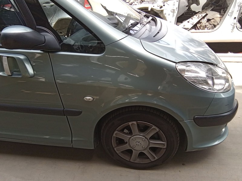 Recambio de aleta delantera derecha para peugeot 1007 (km_) 1.4 hdi referencia OEM IAM 7841R4  