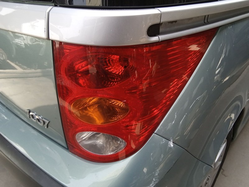 Recambio de piloto trasero derecho para peugeot 1007 (km_) 1.4 hdi referencia OEM IAM 6351V5  