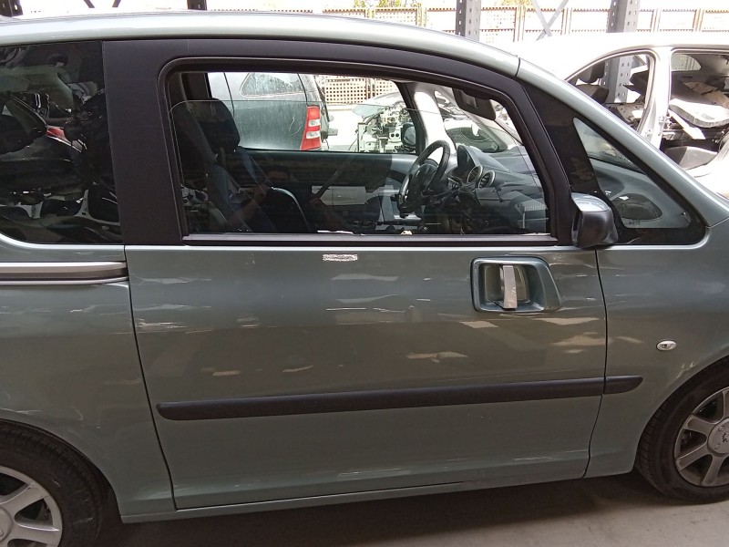 Recambio de puerta lateral corredera derecha para peugeot 1007 (km_) 1.4 hdi referencia OEM IAM 9004V9  