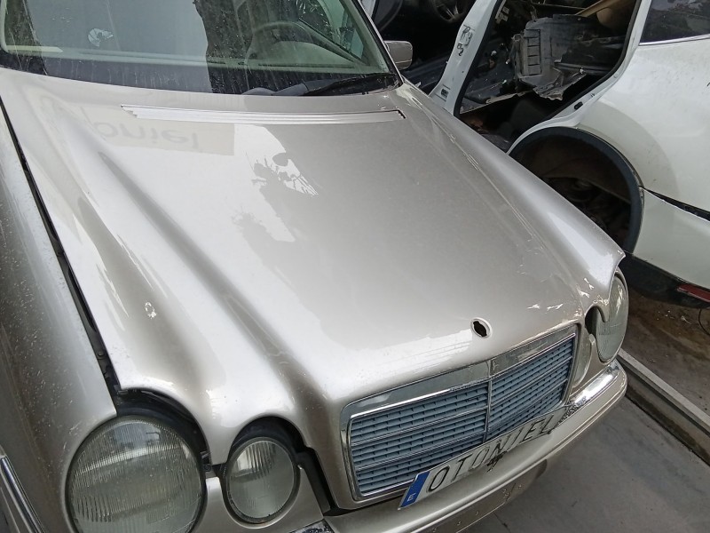 Recambio de capot para mercedes-benz clase e (w210) e 300 turbo-d (210.025) referencia OEM IAM A2108800357  