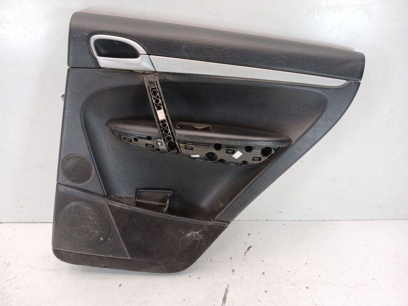 Recambio de guarnecido puerta trasera derecha para porsche cayenne (9pa) 3.2 referencia OEM IAM 7L5867212  