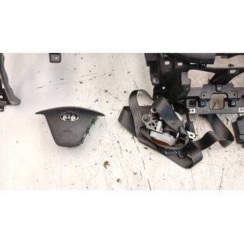 Recambio de kit airbag para kia cee´d (jd) 1.4 crdi 90 referencia OEM IAM 84710A2000WK 56900A2100 84530A2000