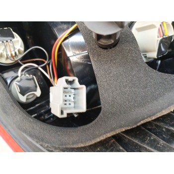 Recambio de piloto trasero izquierdo para ford fiesta vi (cb1, ccn) 1.25 referencia OEM IAM 1877011 c1bb13505a 