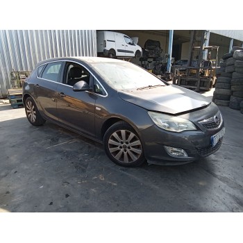 opel astra j (p10) del año 2009