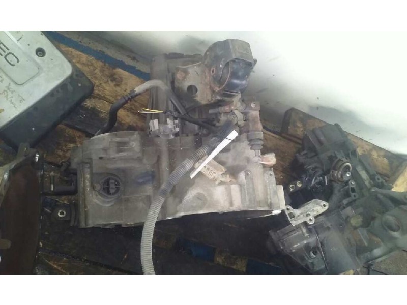Recambio de caja cambios para nissan primera berlina (p12) acenta referencia OEM IAM  119.555KM 