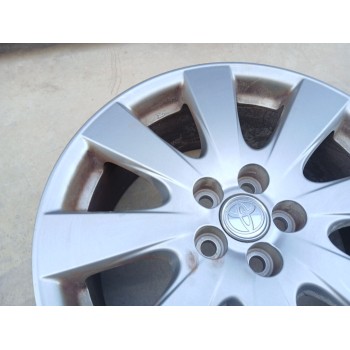Recambio de llanta para toyota avensis sedán (_t25_) 2.0 d-4d (adt250_) referencia OEM IAM 42611YY200 X1 17 PULGADAS