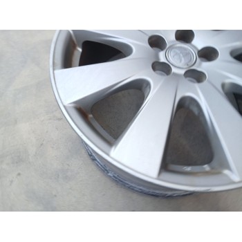 Recambio de llanta para toyota avensis sedán (_t25_) 2.0 d-4d (adt250_) referencia OEM IAM 42611YY200 X1 17 PULGADAS