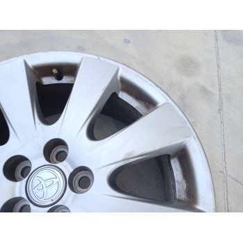 Recambio de llanta para toyota avensis sedán (_t25_) 2.0 d-4d (adt250_) referencia OEM IAM 42611YY200 X1 17 PULGADAS