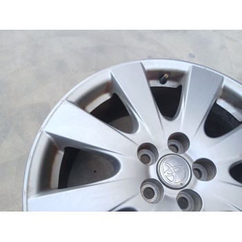 Recambio de llanta para toyota avensis sedán (_t25_) 2.0 d-4d (adt250_) referencia OEM IAM 42611YY200 X1 17 PULGADAS