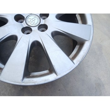 Recambio de llanta para toyota avensis sedán (_t25_) 2.0 d-4d (adt250_) referencia OEM IAM 42611YY200 X1 17 PULGADAS