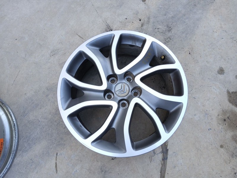 Recambio de llanta para citroën c-crosser 2.2 hdi fap cat referencia OEM IAM 5402T5 X1 18 PULGADAS