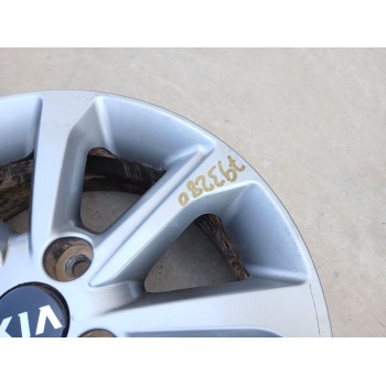 Recambio de llanta para kia stonic (yb) 1.2 cvvt referencia OEM IAM 52910H8400 X1 15 PULGADAS