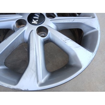 Recambio de llanta para kia stonic (yb) 1.2 cvvt referencia OEM IAM 52910H8400 X1 15 PULGADAS