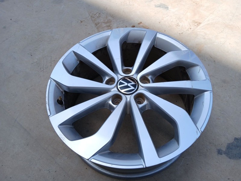 Recambio de llanta para volkswagen t-roc (a11, d11) 1.0 tsi referencia OEM IAM 2GA601025AG X1 17 PULGADAS