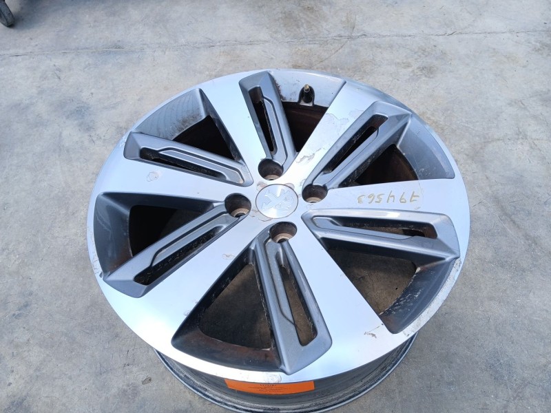 Recambio de llanta para peugeot 3008 i monospace (0u_) 1.2 referencia OEM IAM 9802462477 X1 18 PULGADAS