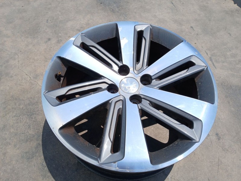 Recambio de llanta para peugeot 3008 i monospace (0u_) 1.2 referencia OEM IAM 9802462477 X1 18 PULGADAS
