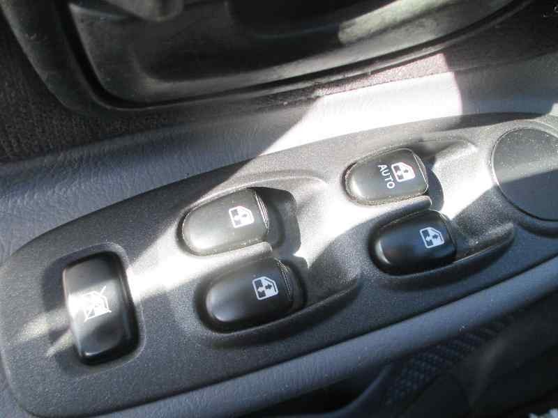 Recambio de mando elevalunas delantero izquierdo para hyundai accent (lc) gl 4p referencia OEM IAM   