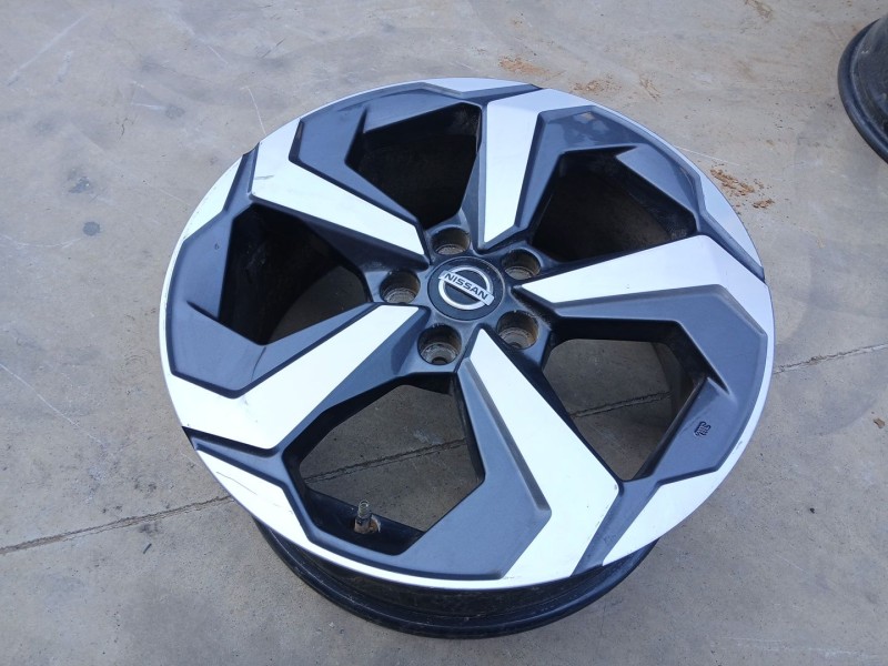 Recambio de llanta para nissan qashqai iii (j12) 1.3 dig-t referencia OEM IAM 6UA8B X1 18 PULGADAS