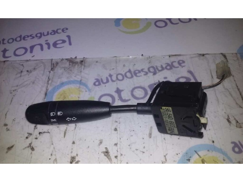 Recambio de mando intermitentes para daewoo kalos 1.2 se referencia OEM IAM 96540683  