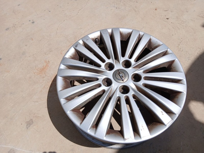Recambio de llanta para opel astra j (p10) 1.6 cdti (68) referencia OEM IAM 13326346 X1 17 PULGADAS