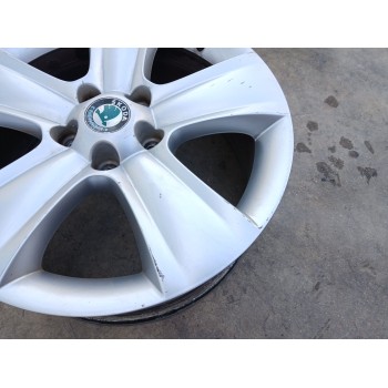 Recambio de llanta para skoda yeti (5l) 2.0 tdi referencia OEM IAM 5L0601025B X1 17 PULGADAS
