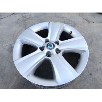 LLANTA 5L0601025B X1 17 PULGADAS