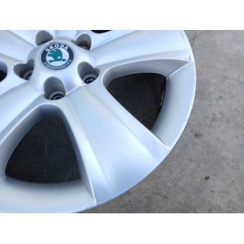 Recambio de llanta para skoda yeti (5l) 2.0 tdi referencia OEM IAM 5L0601025B X1 17 PULGADAS