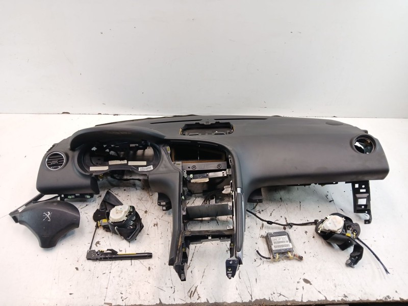 Recambio de kit airbag para peugeot 3008 i monospace (0u_) 1.2 referencia OEM IAM   