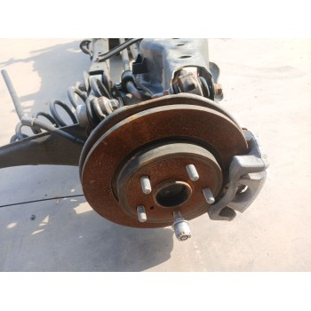 Recambio de puente trasero para toyota auris hybrid active referencia OEM IAM 4210102260  