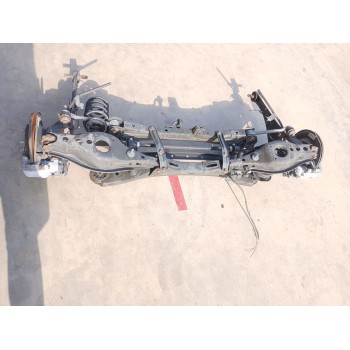 Recambio de puente trasero para toyota auris hybrid active referencia OEM IAM 4210102260  