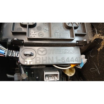 Recambio de apoyabrazos central para mazda 3 lim. () style referencia OEM IAM bhn164441  