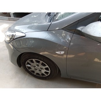 Recambio de aleta delantera izquierda para hyundai i30 (gd) 1.4 crdi referencia OEM IAM 66311A6000  