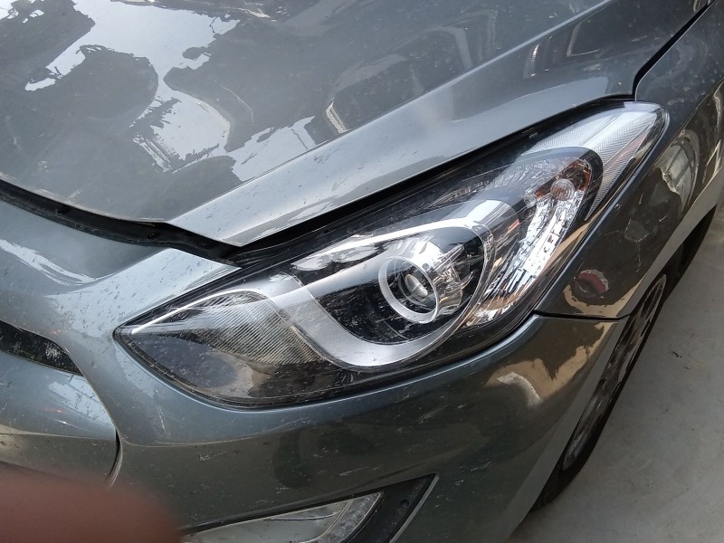 Recambio de faro izquierdo para hyundai i30 (gd) 1.4 crdi referencia OEM IAM 92101A6000  